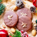 3 Biscotti di Pan di zenzero ricoperti di cioccolato al latte