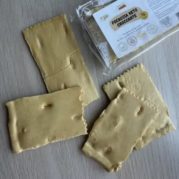 Focaccia Keto Croccante – Croccantezza, benessere e gusto in uno snack senza compromessi.